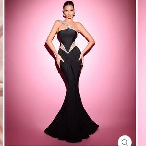 Vlora & Kaltrina Tinta Dress - Blush Pink for Prom